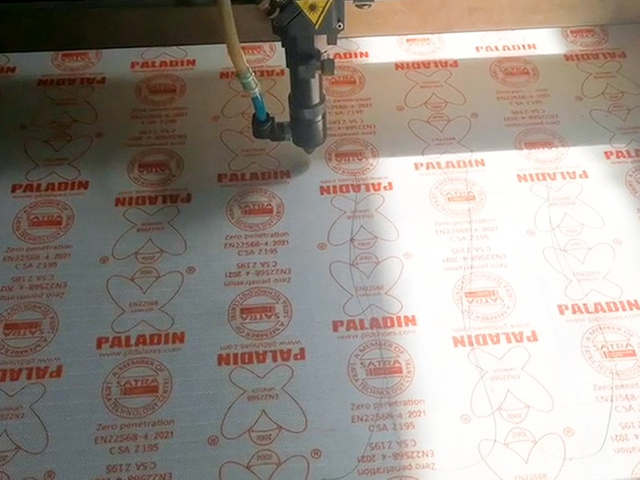 Compa&ntilde;&iacute;a06